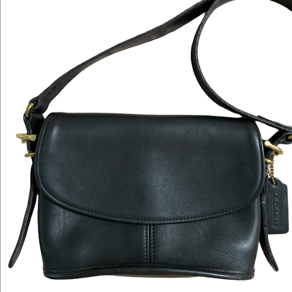🎁 HOLIDAY GIFT!🎁 Vintage Coach Navy or Black Equestrian leather handbag